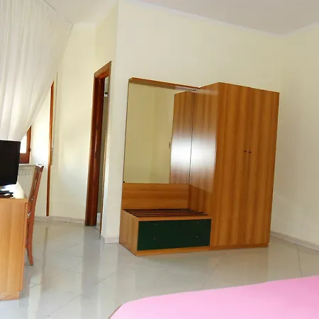Astoria Hotel 3*